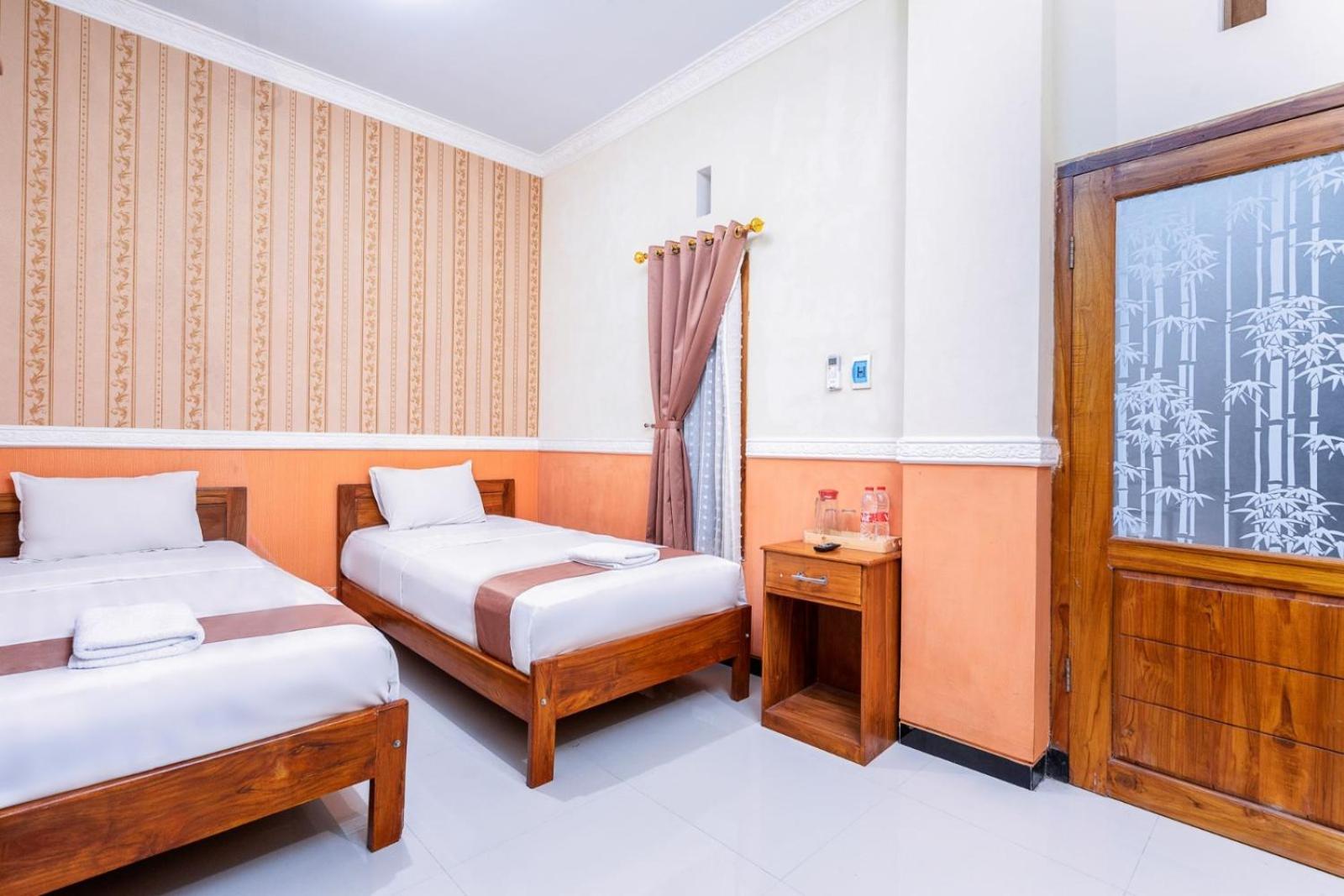 Grand Valonia Hotel Jember Luaran gambar