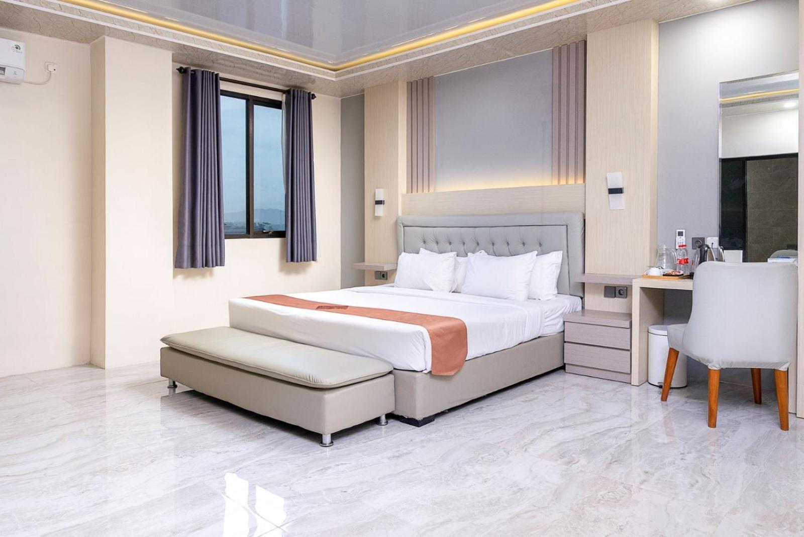 Grand Valonia Hotel Jember Luaran gambar