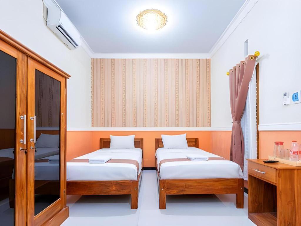 Grand Valonia Hotel Jember Luaran gambar