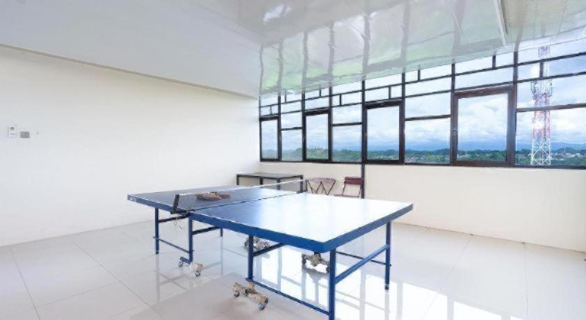 Grand Valonia Hotel Jember Luaran gambar
