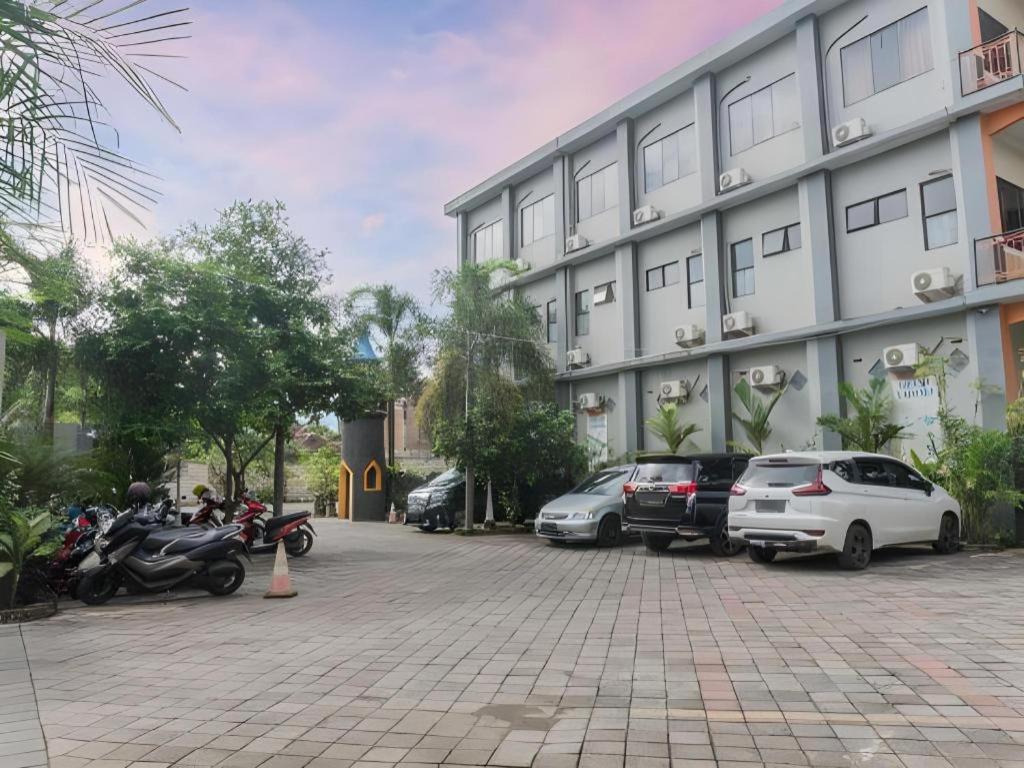 Grand Valonia Hotel Jember Luaran gambar